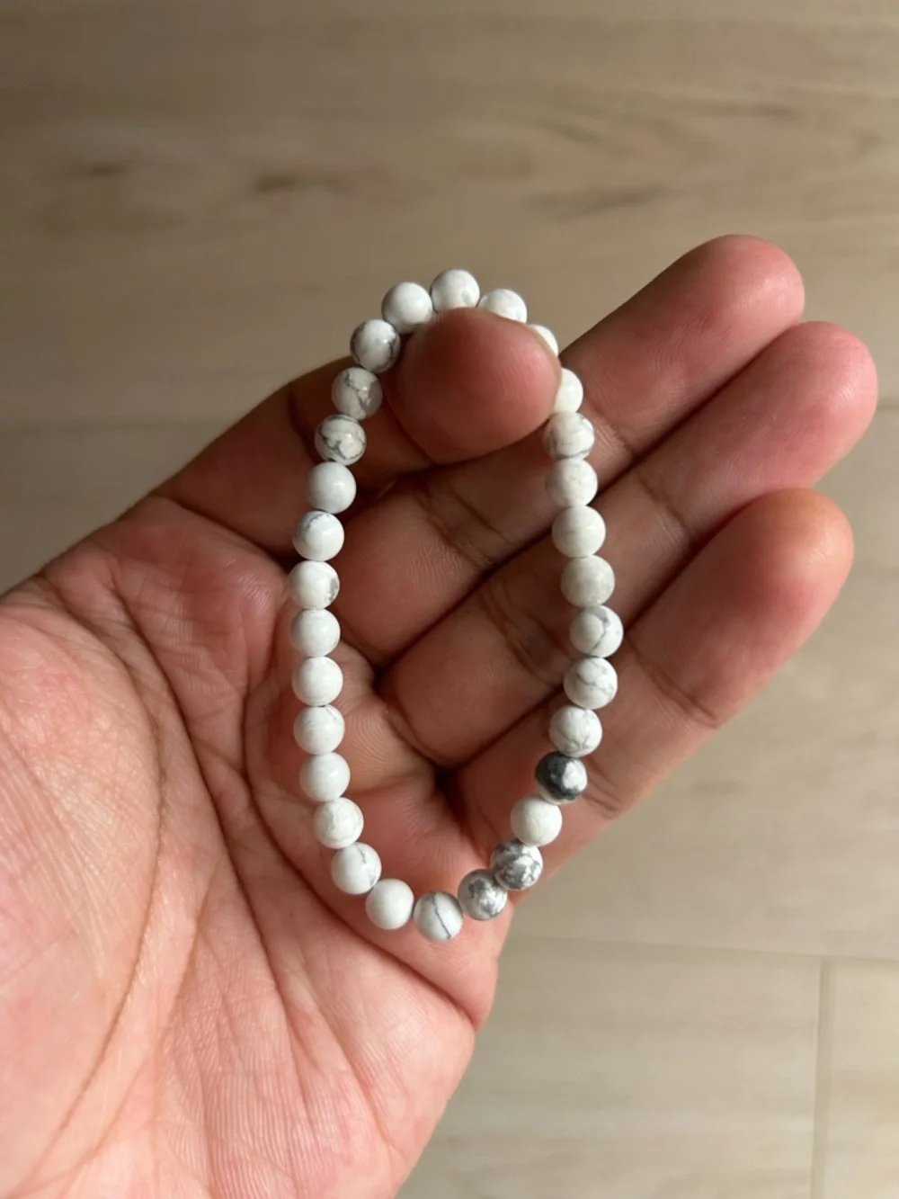 White Howlite Braded Stretch Necklace, 4mm beads, size 6